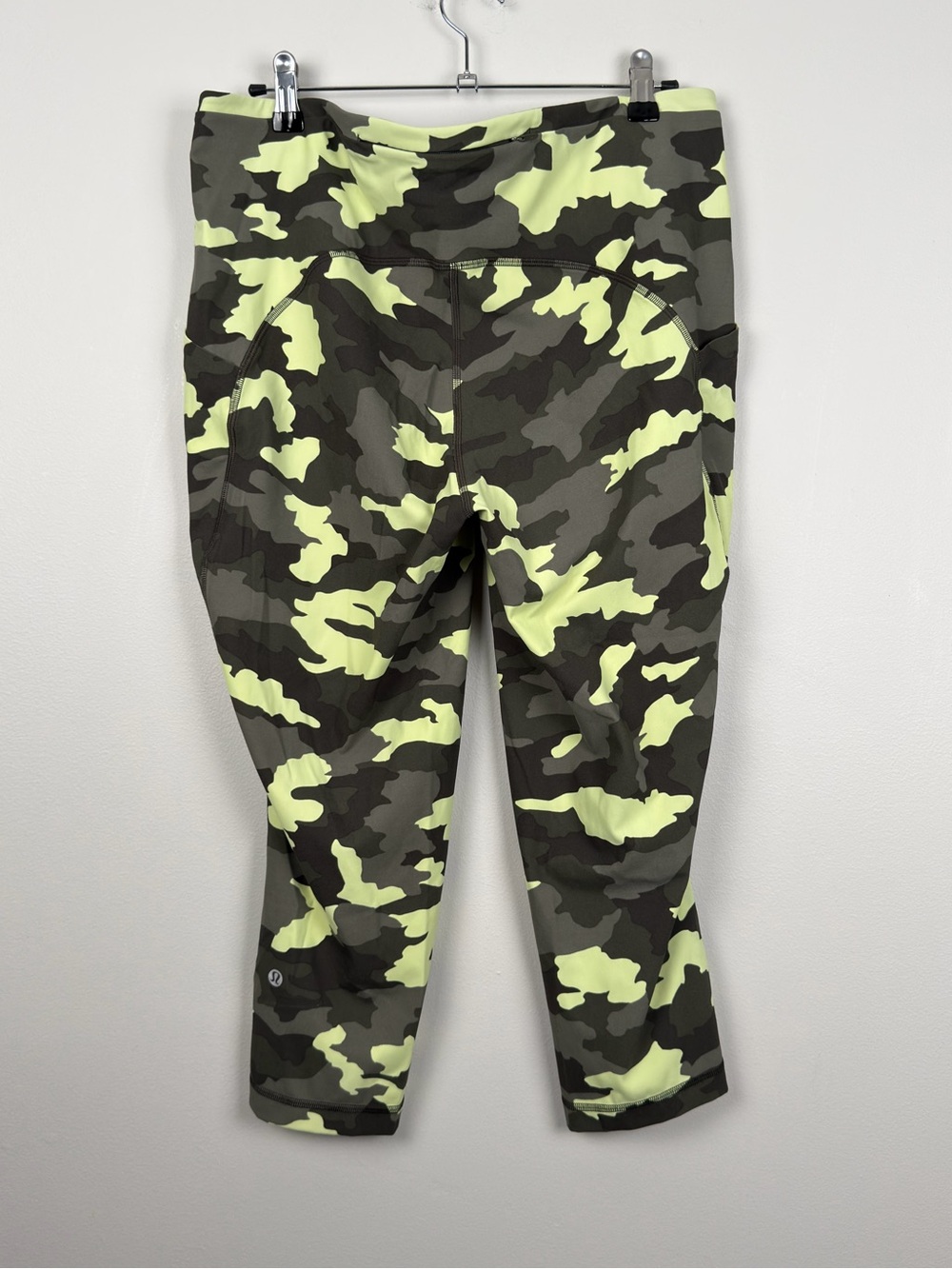 Lululemon Swift Speed High-Rise Crop 21 Camo Leggings Size 14 - Picture 2 of 5